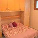 Lovely Flat With Patio Apartmán