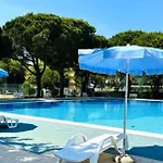 Lovely Flat With Patio Apartmán Bibione