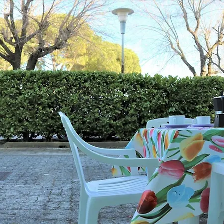 Apartment Lovely Flat With Patio Bibione