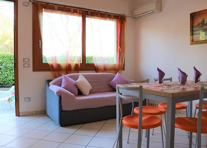 Lovely Flat With Patio Apartment